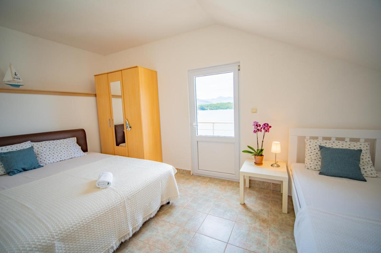 Apartments Novo Mulo Tivat Exterior photo
