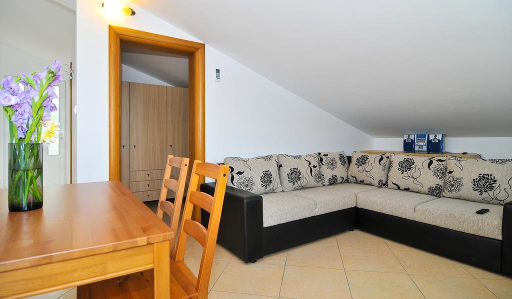 Apartments Novo Mulo Tivat Exterior photo