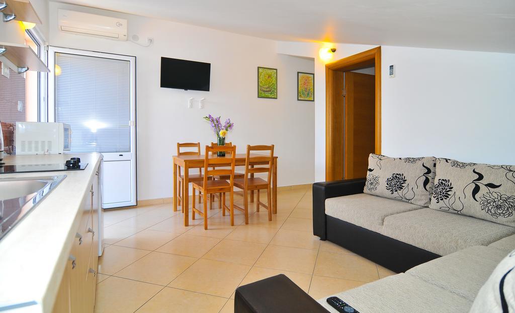 Apartments Novo Mulo Tivat Exterior photo